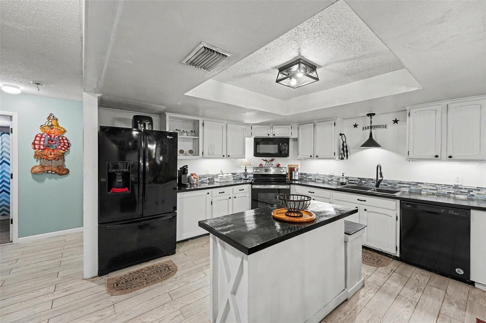 Single Family Residence at 429 MANOR BLVD, PALM HARBOR, photo 12 of 26