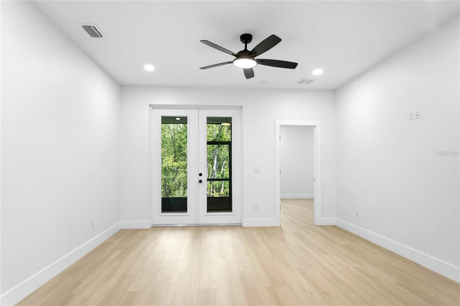 Single Family Residence at 126 CANBY CIR, SPRING HILL, photo 14 of 45