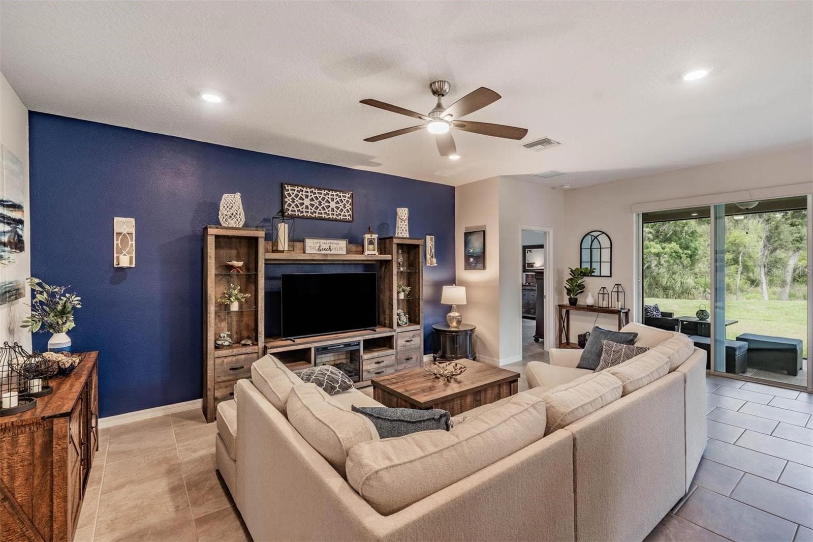 Greatroom - 6862 BROAD RIVER AVE, LAND O LAKES