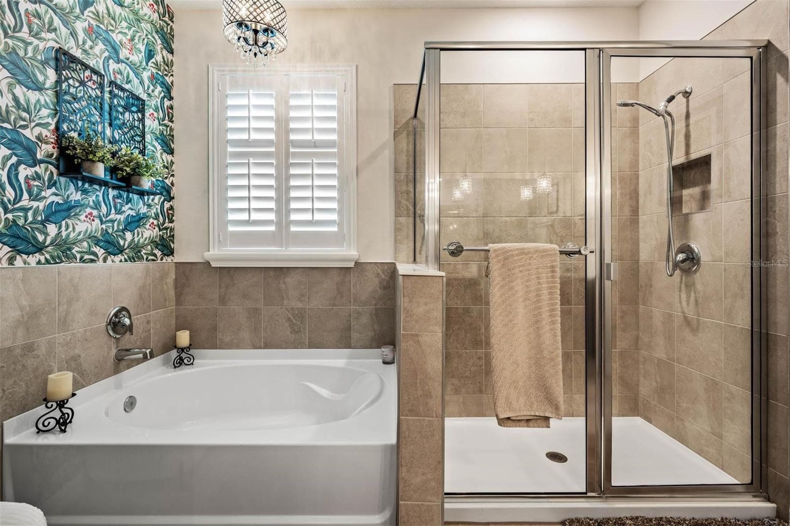 Walk in shower - 6862 BROAD RIVER AVE, LAND O LAKES