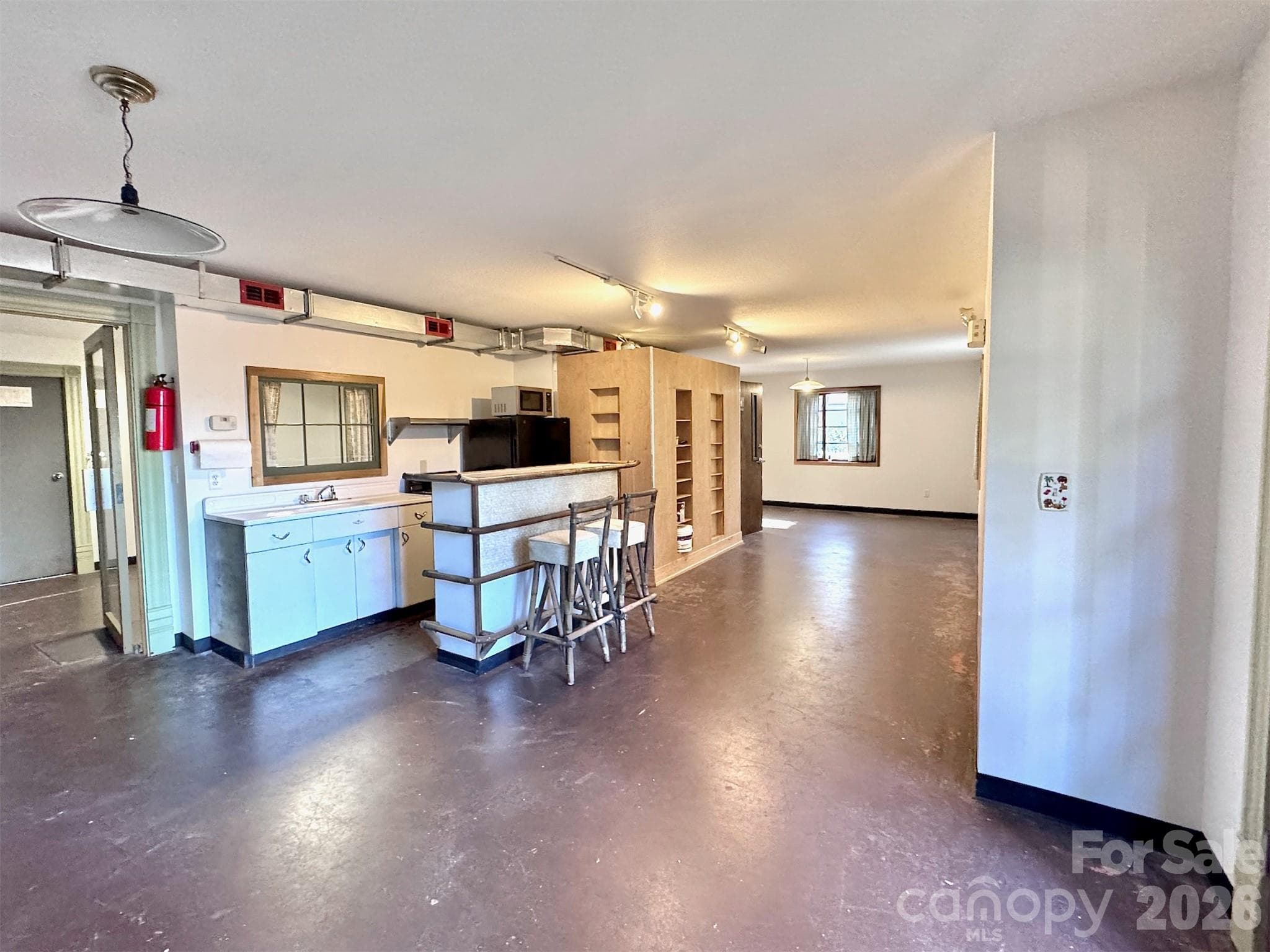 1st floor living area/retail - 297 Hillside Street, Asheville