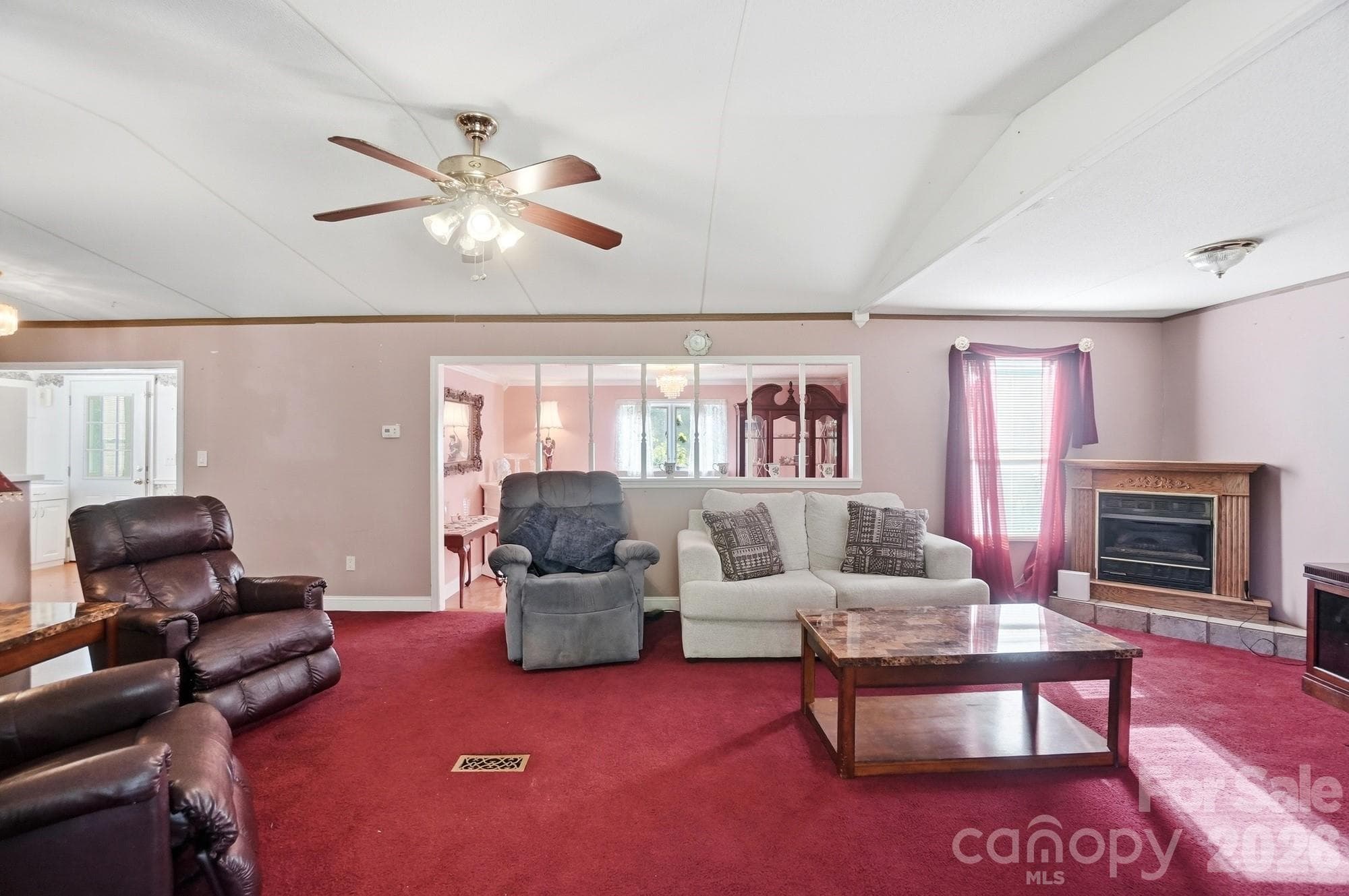 Single Family Residence at York, photo 2 of 45
