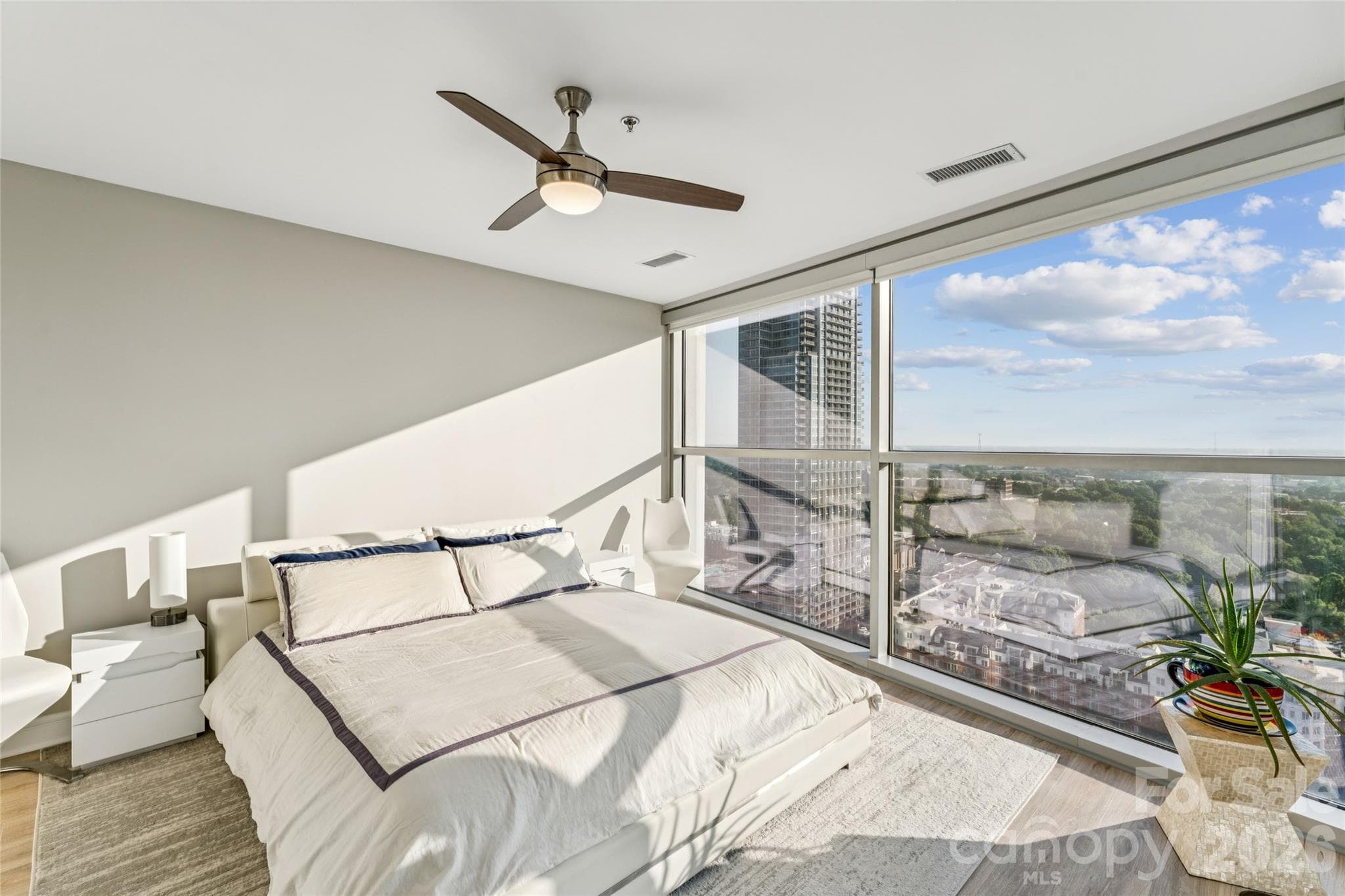 Condominium at 333 W Trade Street, Charlotte, photo 18 of 43
