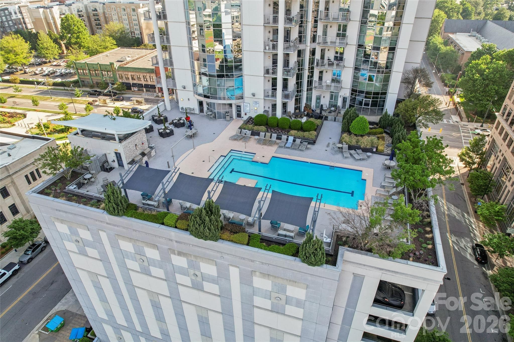 Condominium at 333 W Trade Street, Charlotte, photo 29 of 43