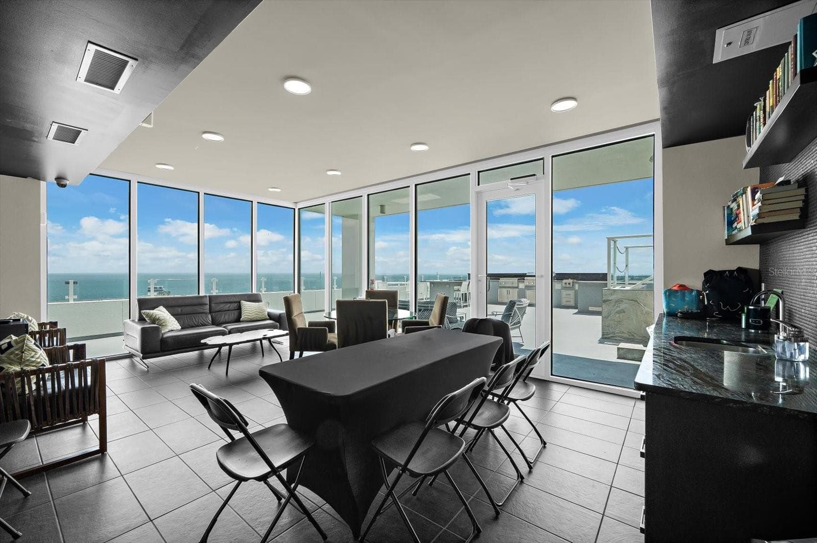 Condominium at 176 4TH AVE NE #201, ST PETERSBURG, photo 6 of 74