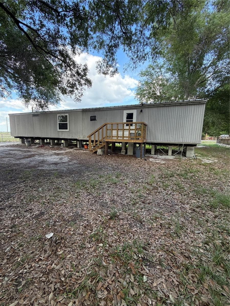 Manufactured Home at 1059 NE SUGAR BABE RD, ARCADIA, photo 5 of 19
