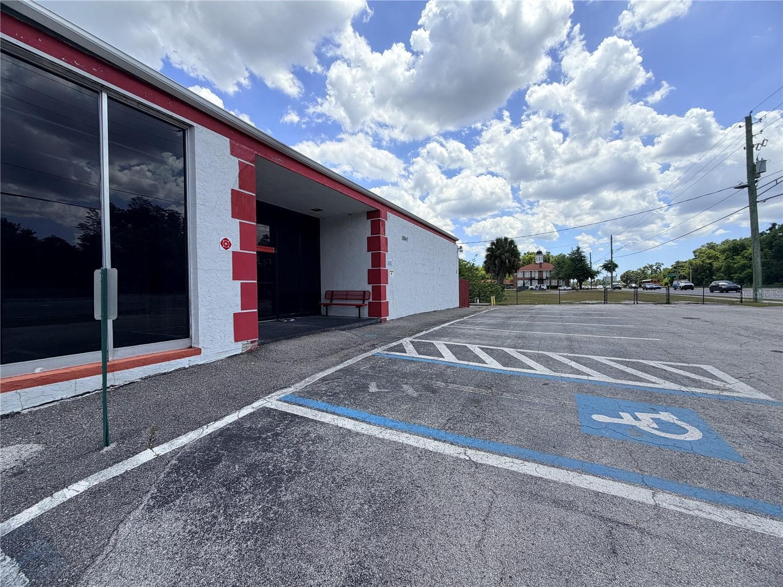 Retail at 18843 N 41 HWY, LUTZ, photo 4 of 13