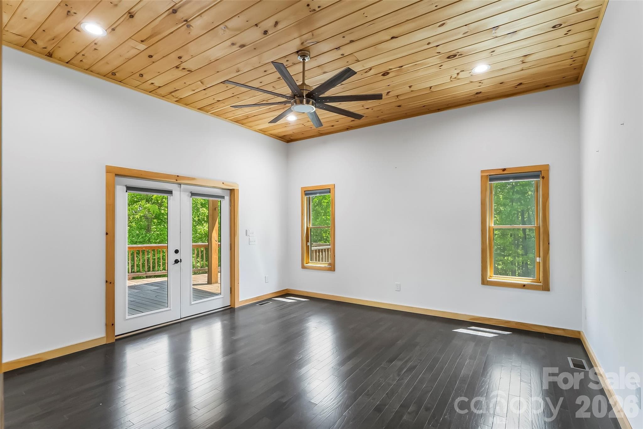 Single Family Residence at 265 Grandview Peaks Drive, Nebo, photo 20 of 48