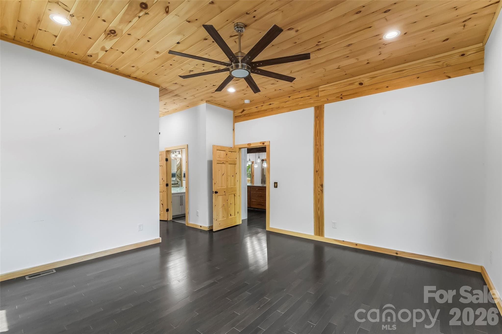 Single Family Residence at 265 Grandview Peaks Drive, Nebo, photo 21 of 48