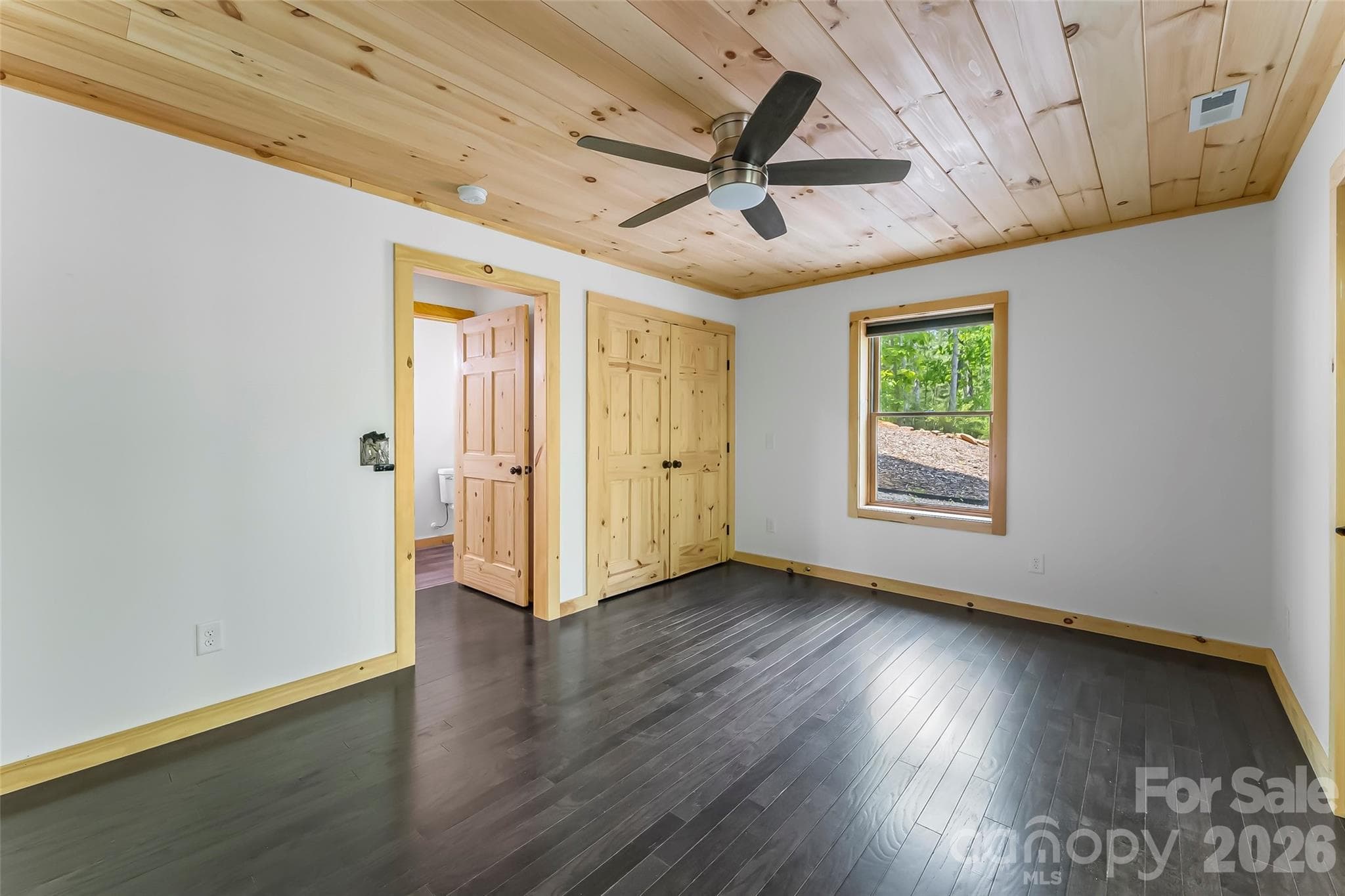 Single Family Residence at 265 Grandview Peaks Drive, Nebo, photo 37 of 48