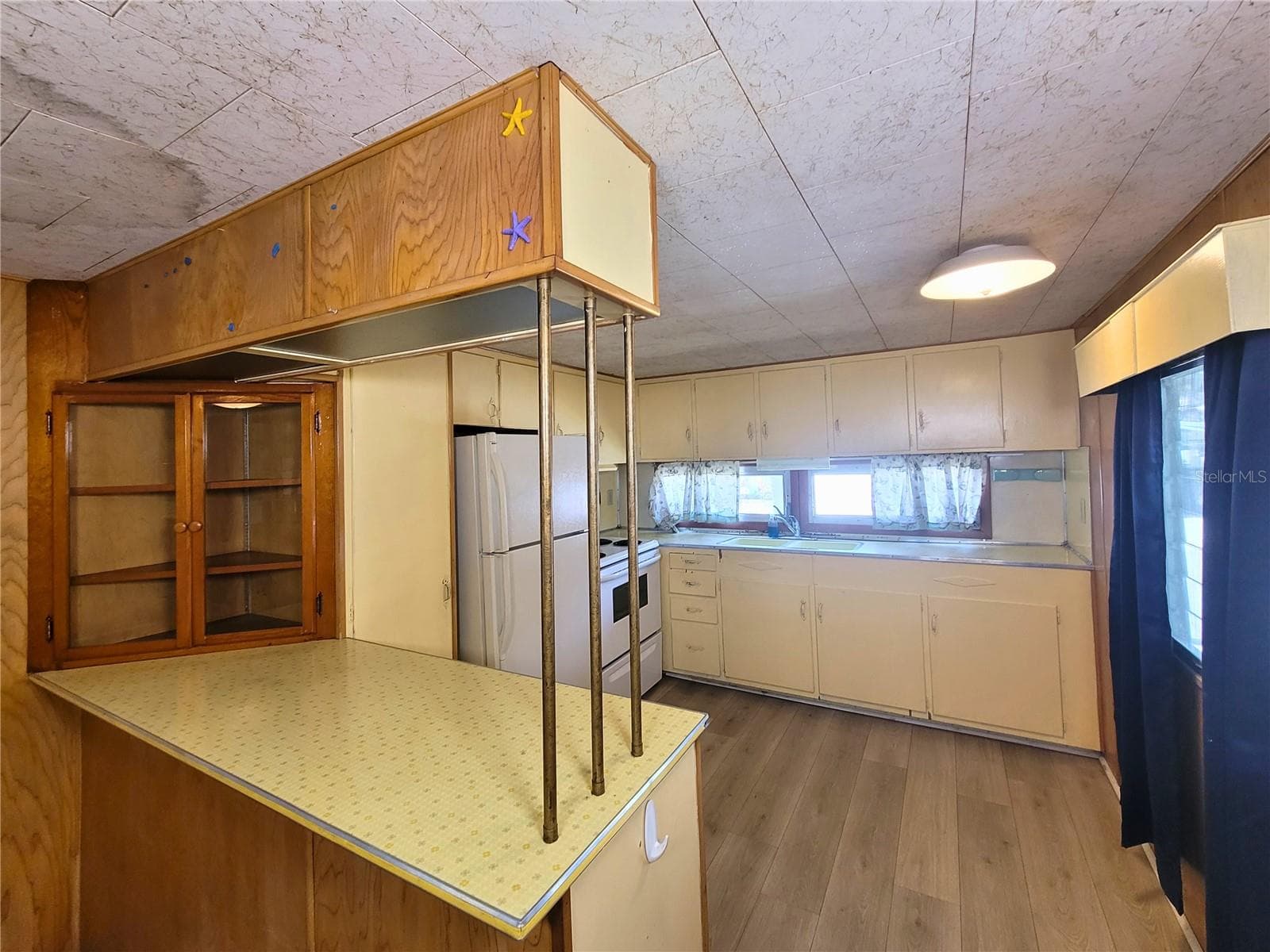 Mobile Home at 522 49TH AVE W, BRADENTON, photo 9 of 20