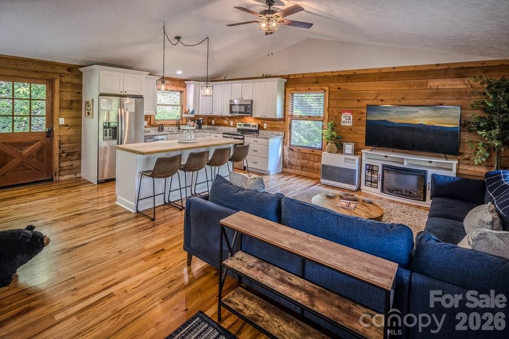 Single Family Residence at Banner Elk, photo 2 of 20