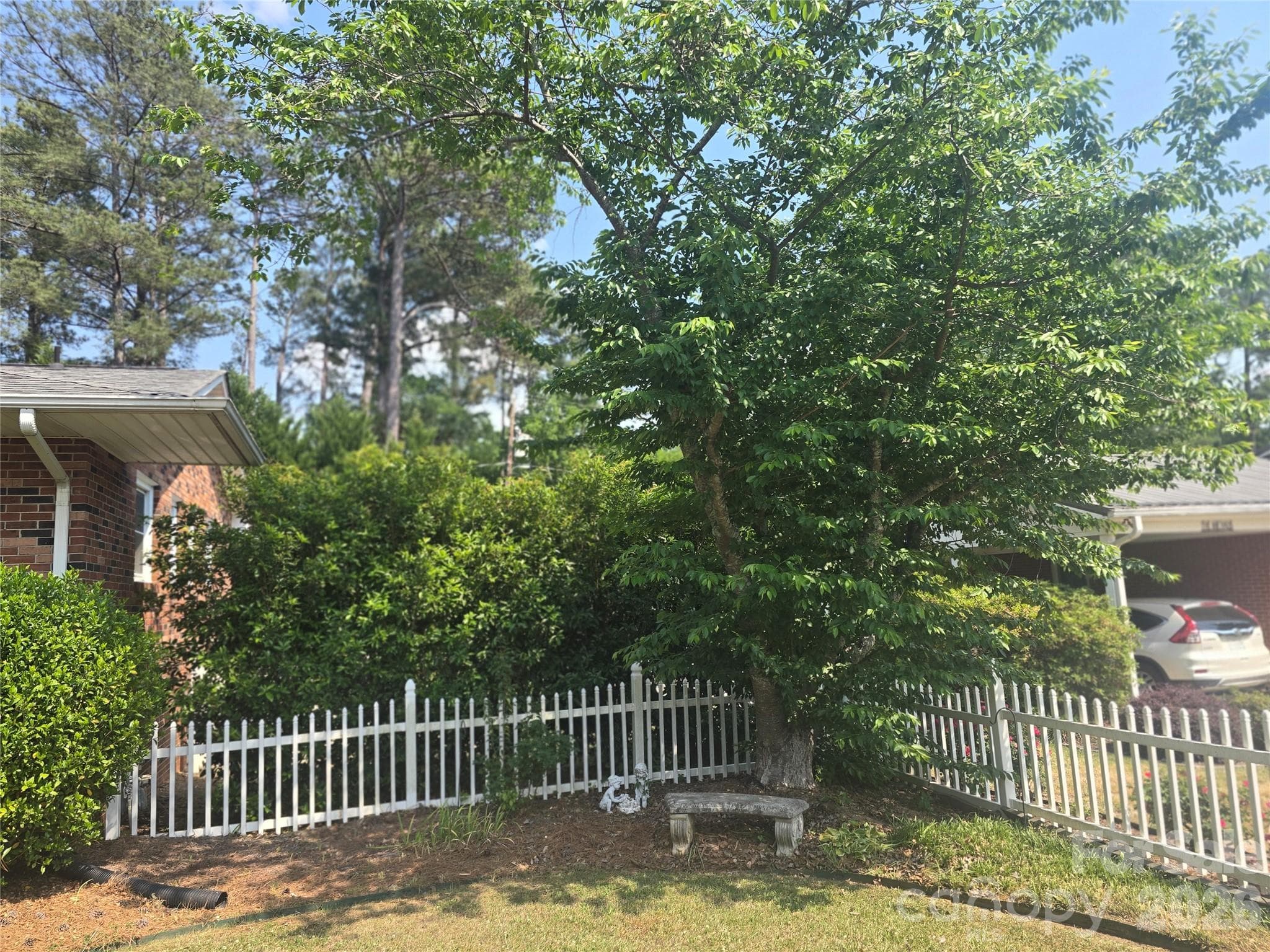 FRONT YARD LANDSCAPED AREA - 620 Mcdowell Drive, Chester