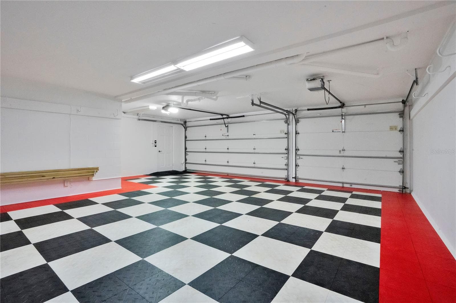 Garage 1 - 2117 OCEAN DR, NEW SMYRNA BEACH