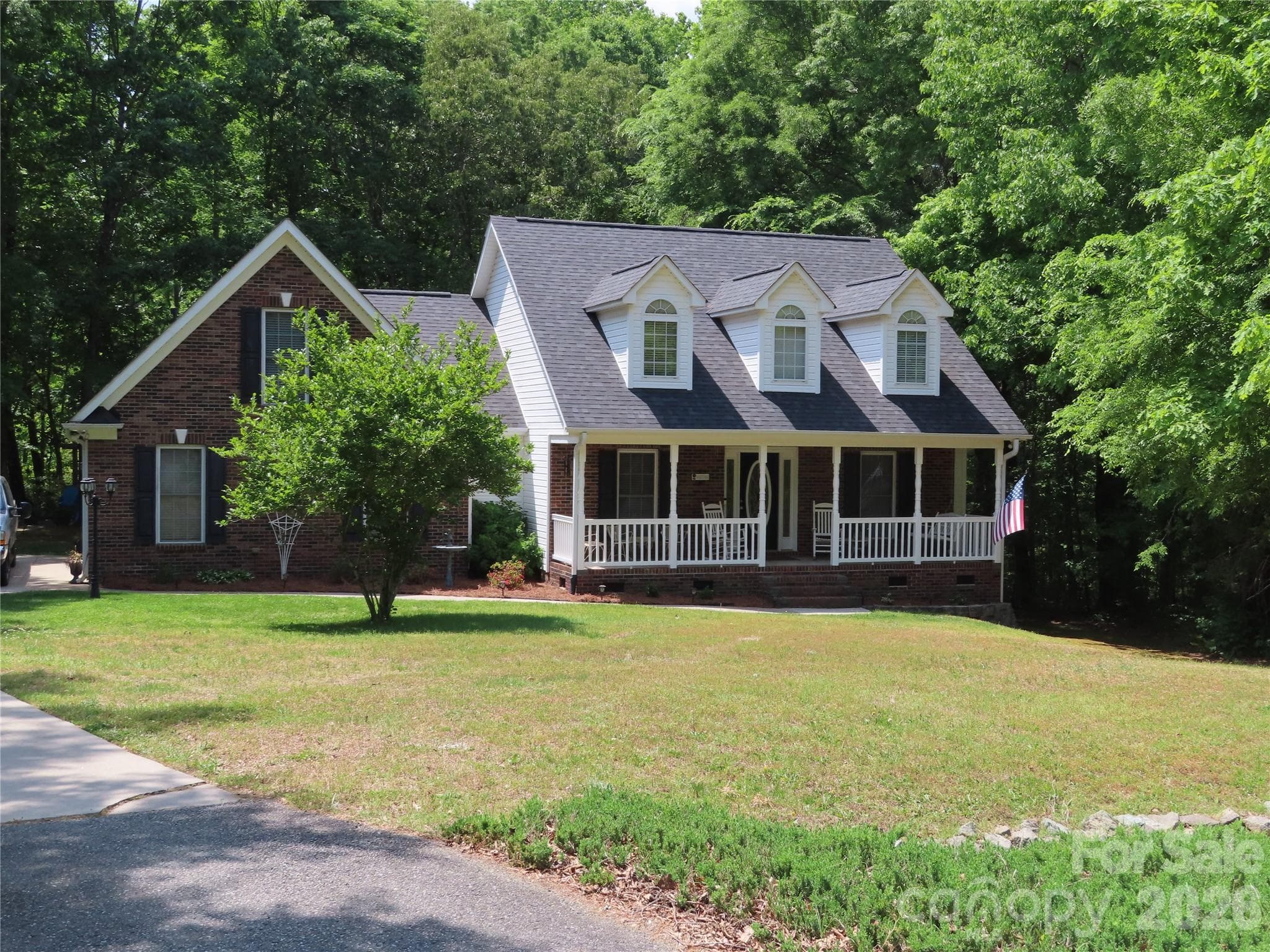 Single Family Residence at York, photo 2 of 28