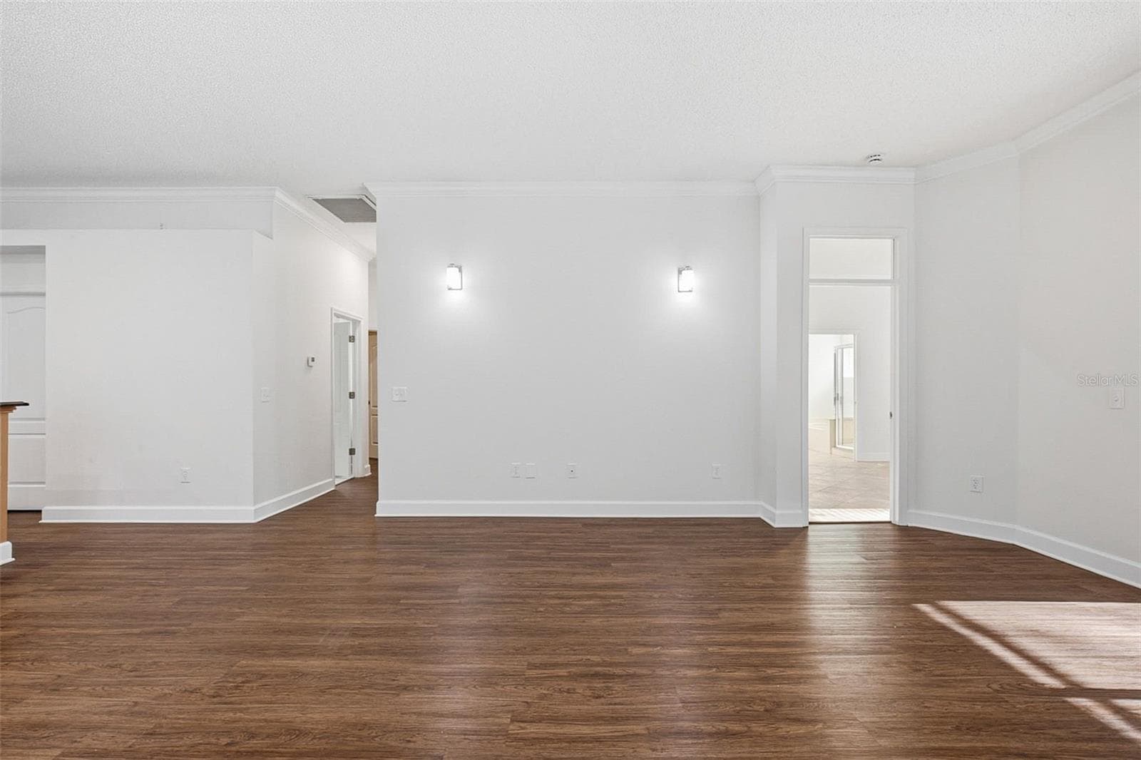 Single Family Residence at 19409 MELODY FAIR PL, LUTZ, photo 15 of 40