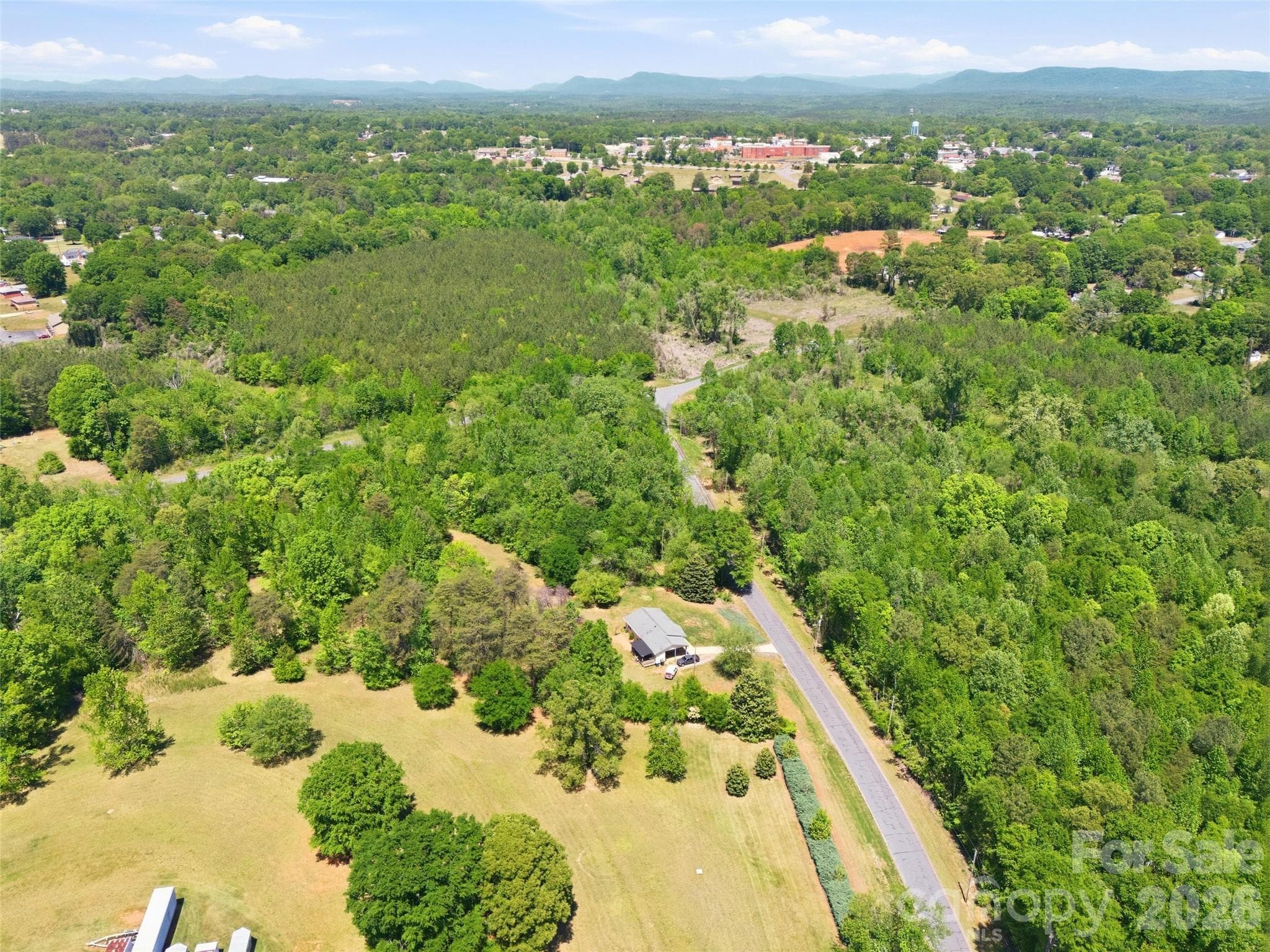 Close to downtown - 450 Washington Street, Forest City