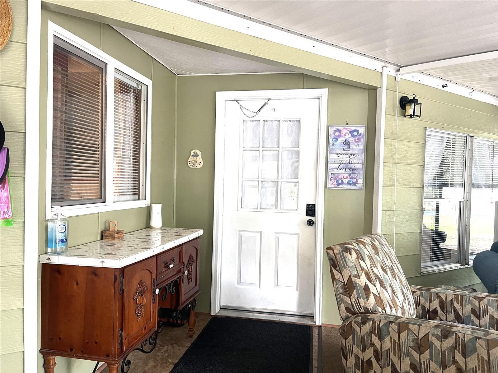 Manufactured Home at 2 S. BOBWHITE RD, WILDWOOD, photo 4 of 34