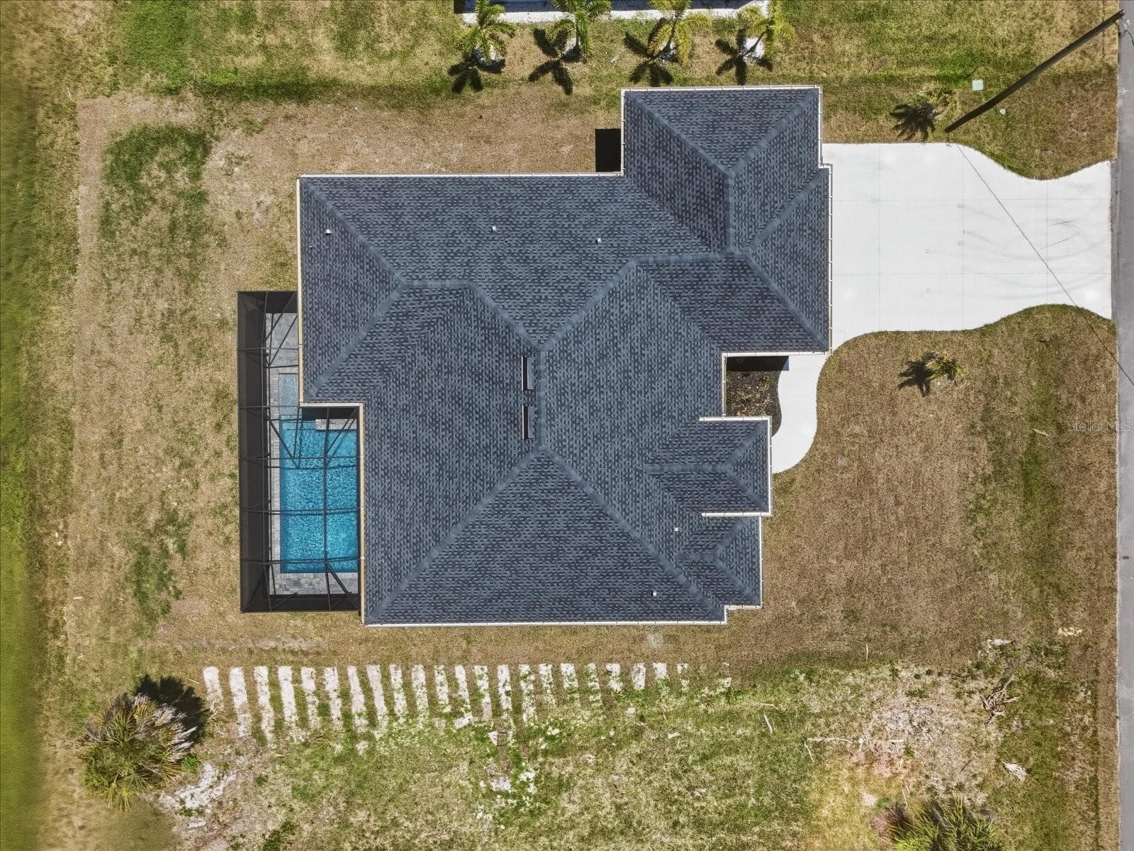 Single Family Residence at 72 TEE VIEW RD, ROTONDA WEST, photo 41 of 47