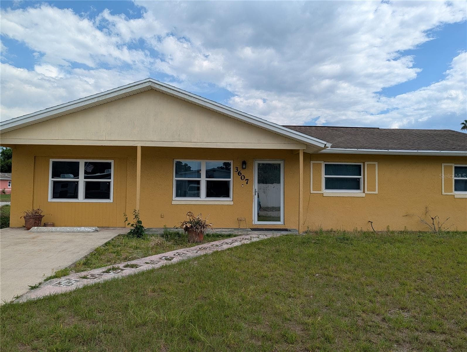 3607 BRIARCLIFF WAY