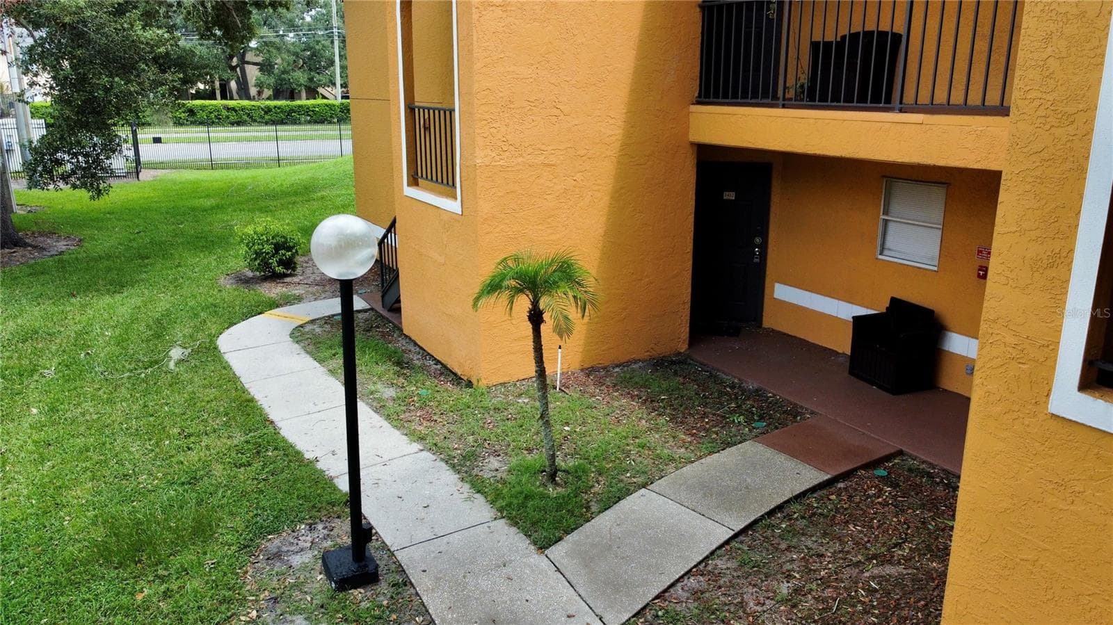 Condominium at 4548 COMMANDER DR #1412, ORLANDO, photo 2 of 12