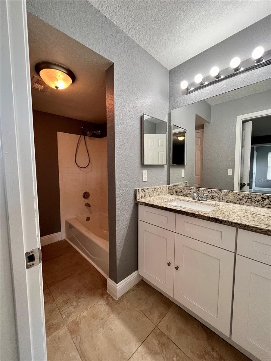 Condominium at 4548 COMMANDER DR #1412, ORLANDO, photo 8 of 12