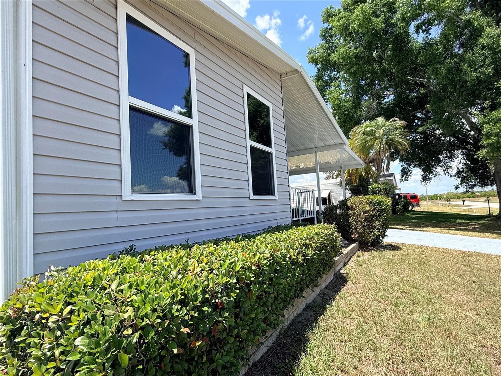 Manufactured Home at 116 S WINTER CIR, AVON PARK, photo 8 of 33