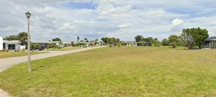 1 GOLFVIEW RD S