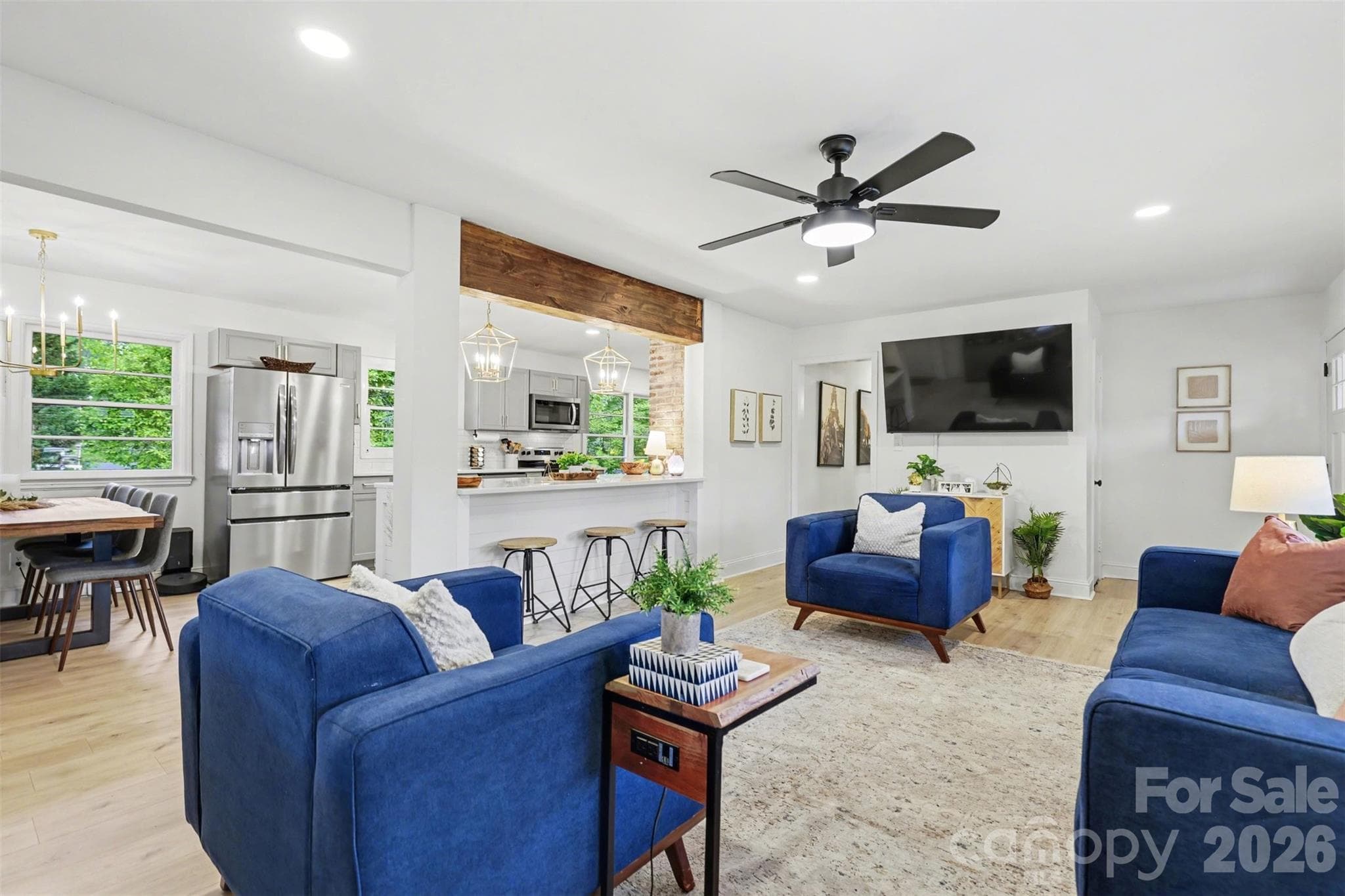 Lots of natural light - 1209 Arbor Drive, Salisbury