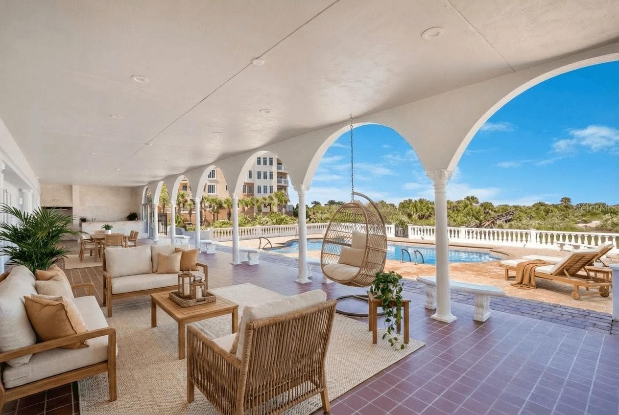 Veranda - 2117 OCEAN DR, NEW SMYRNA BEACH