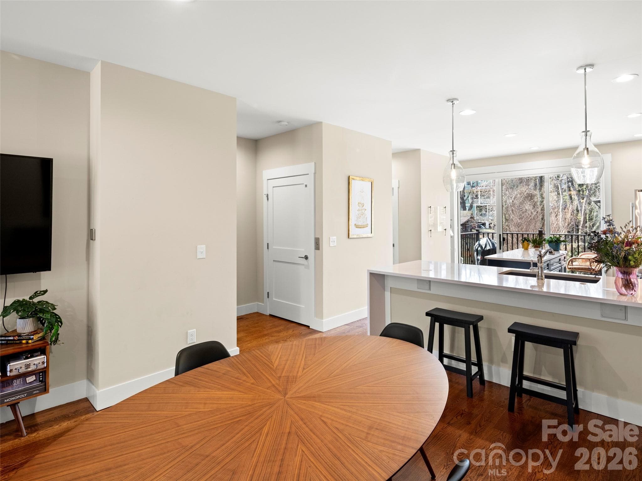 Townhouse at Asheville, photo 6 of 23