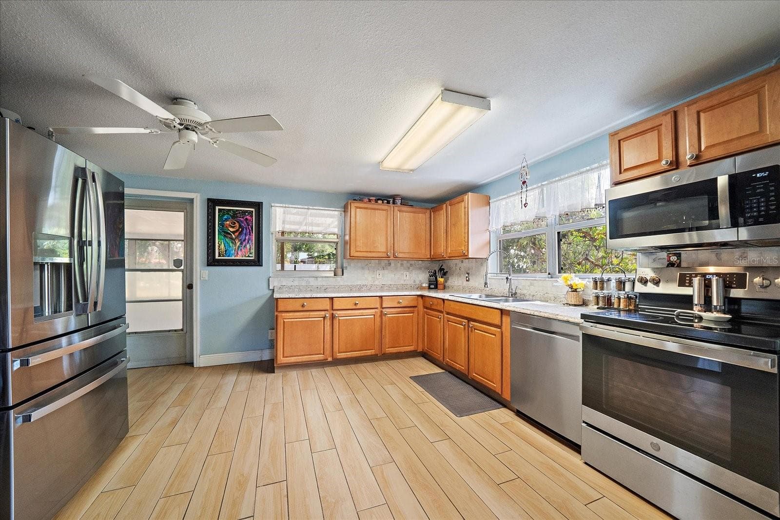 Large open kitchen - 2503 53RD AVE W, BRADENTON