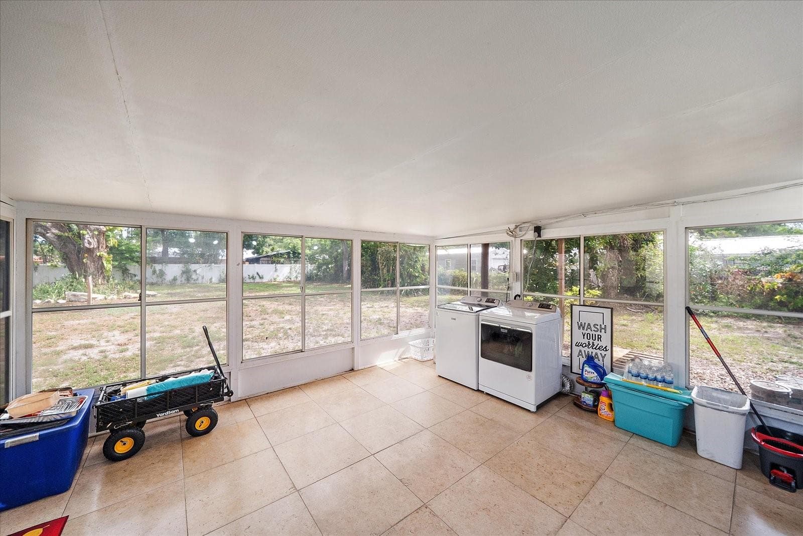Enclosed lanai & laundry room - 2503 53RD AVE W, BRADENTON