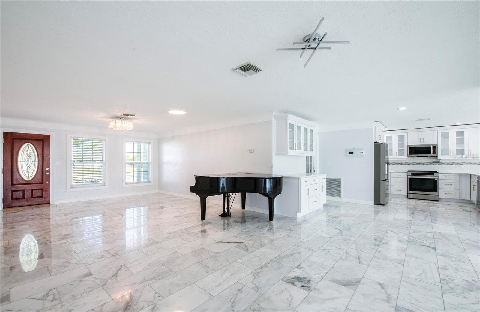 Single Family Residence at 551 CRYSTAL DR, MADEIRA BEACH, photo 30 of 46