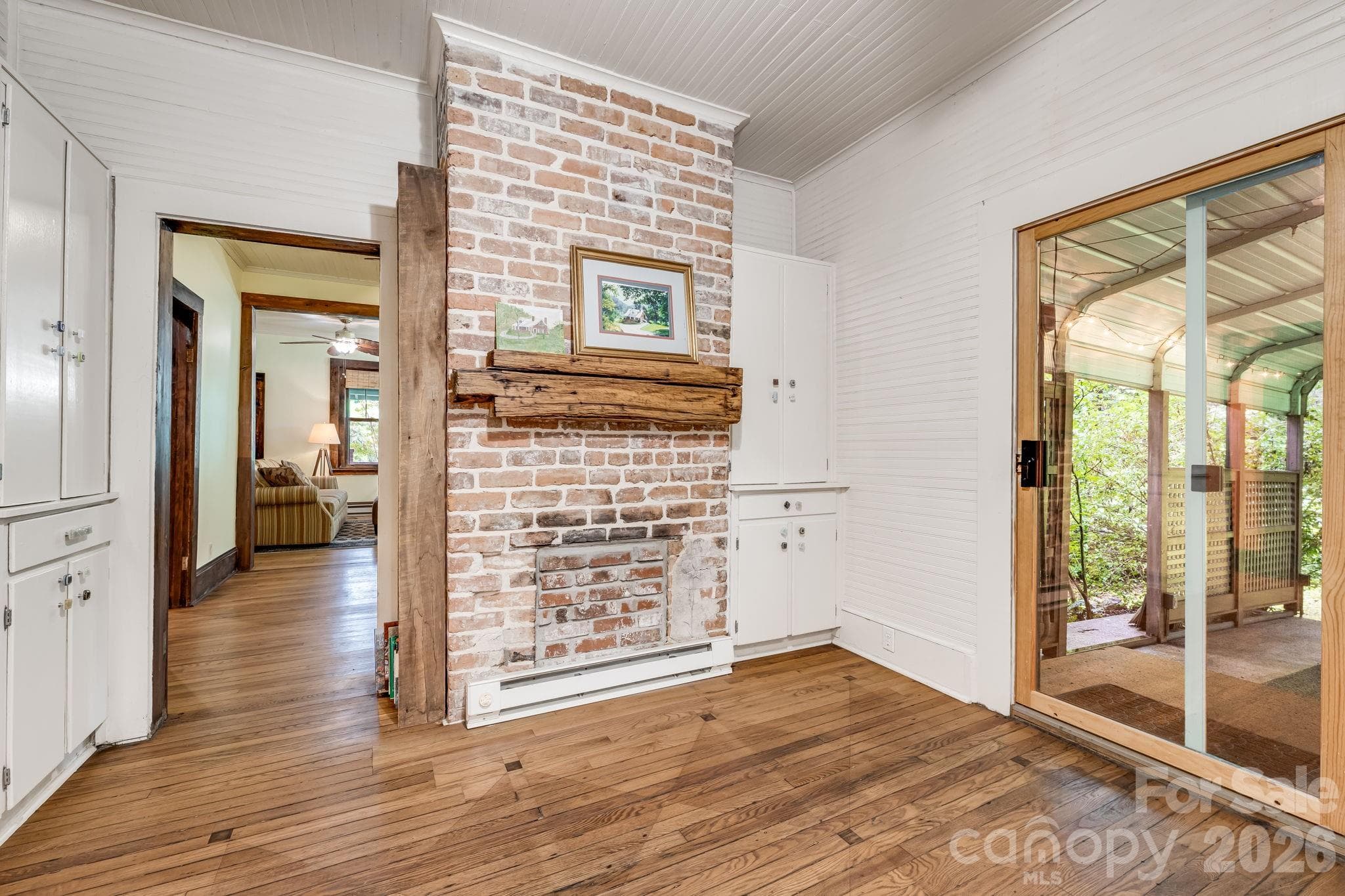 Single Family Residence at 257 Henderson Drive, Hot Springs, photo 14 of 48