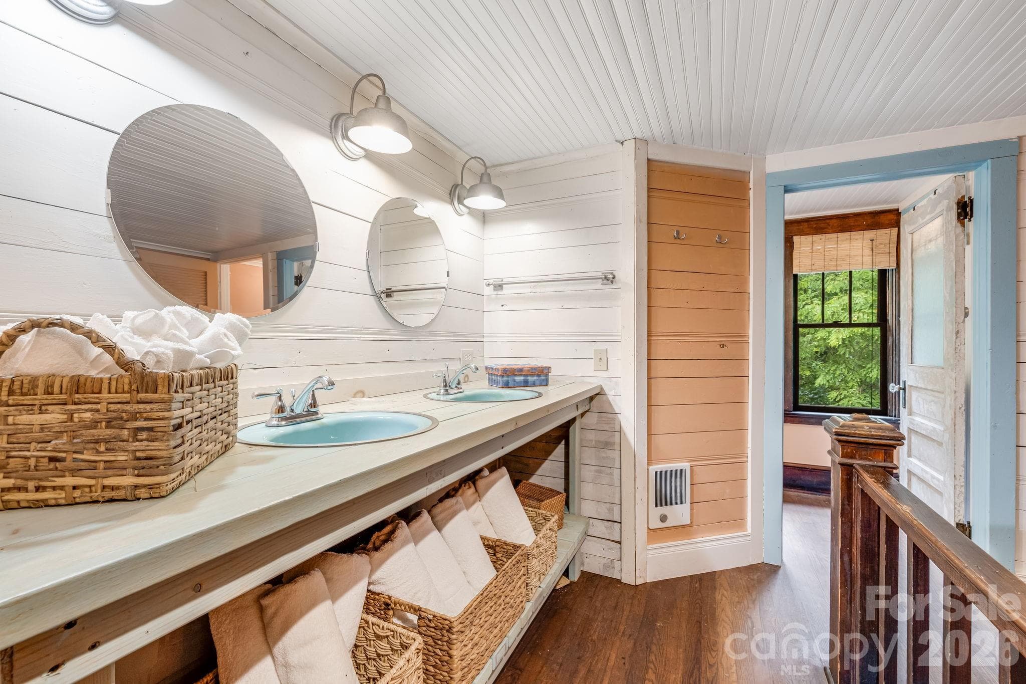 Single Family Residence at 257 Henderson Drive, Hot Springs, photo 22 of 48