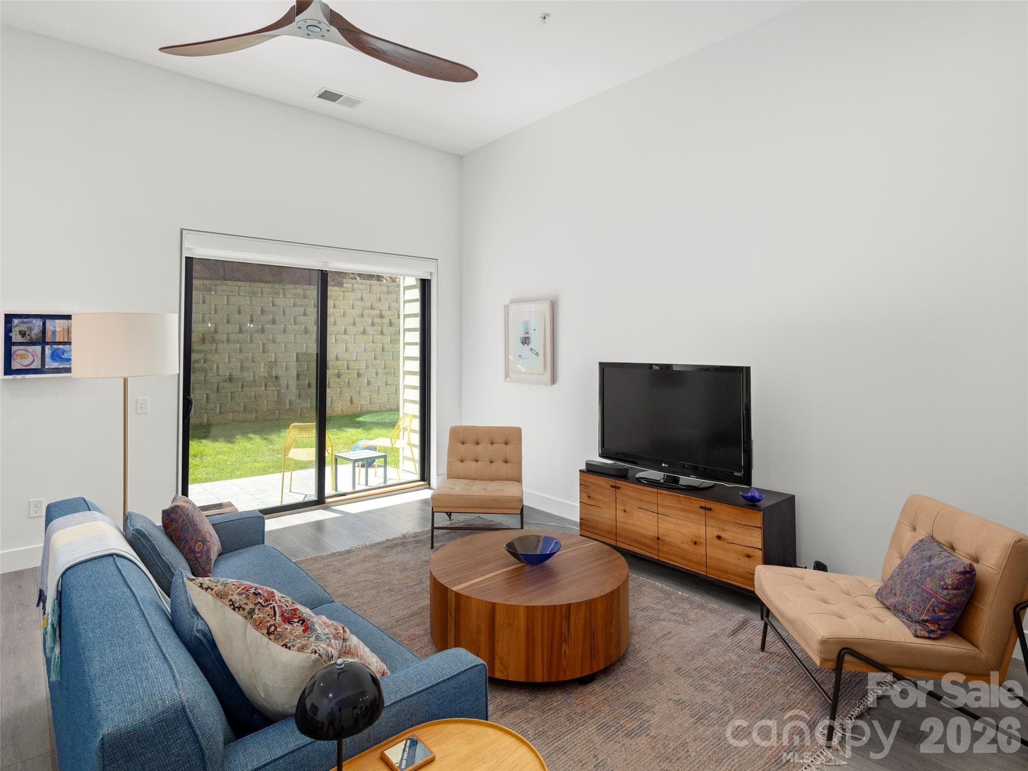 Condominium at 68 Craven Street, Asheville, photo 3 of 16