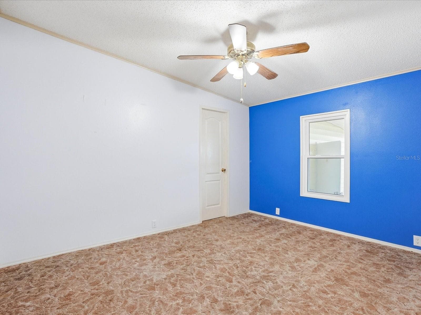 Guest bedroom #1 - 6144 REDWING AVE, ENGLEWOOD