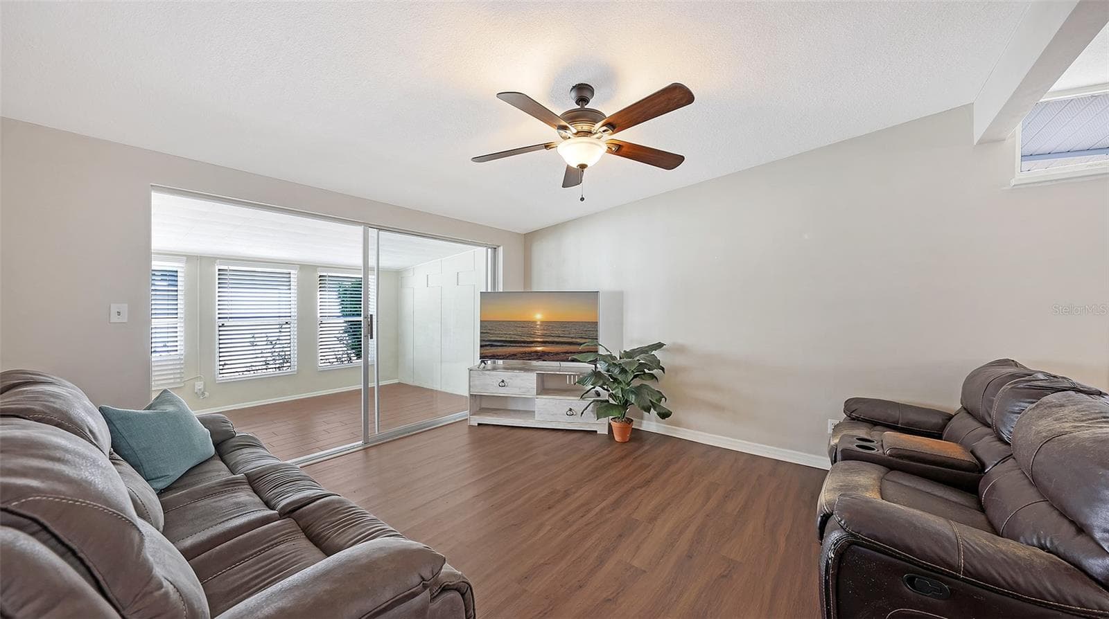 Single Family Residence at 3008 BOWDOIN PL, BRADENTON, photo 6 of 50