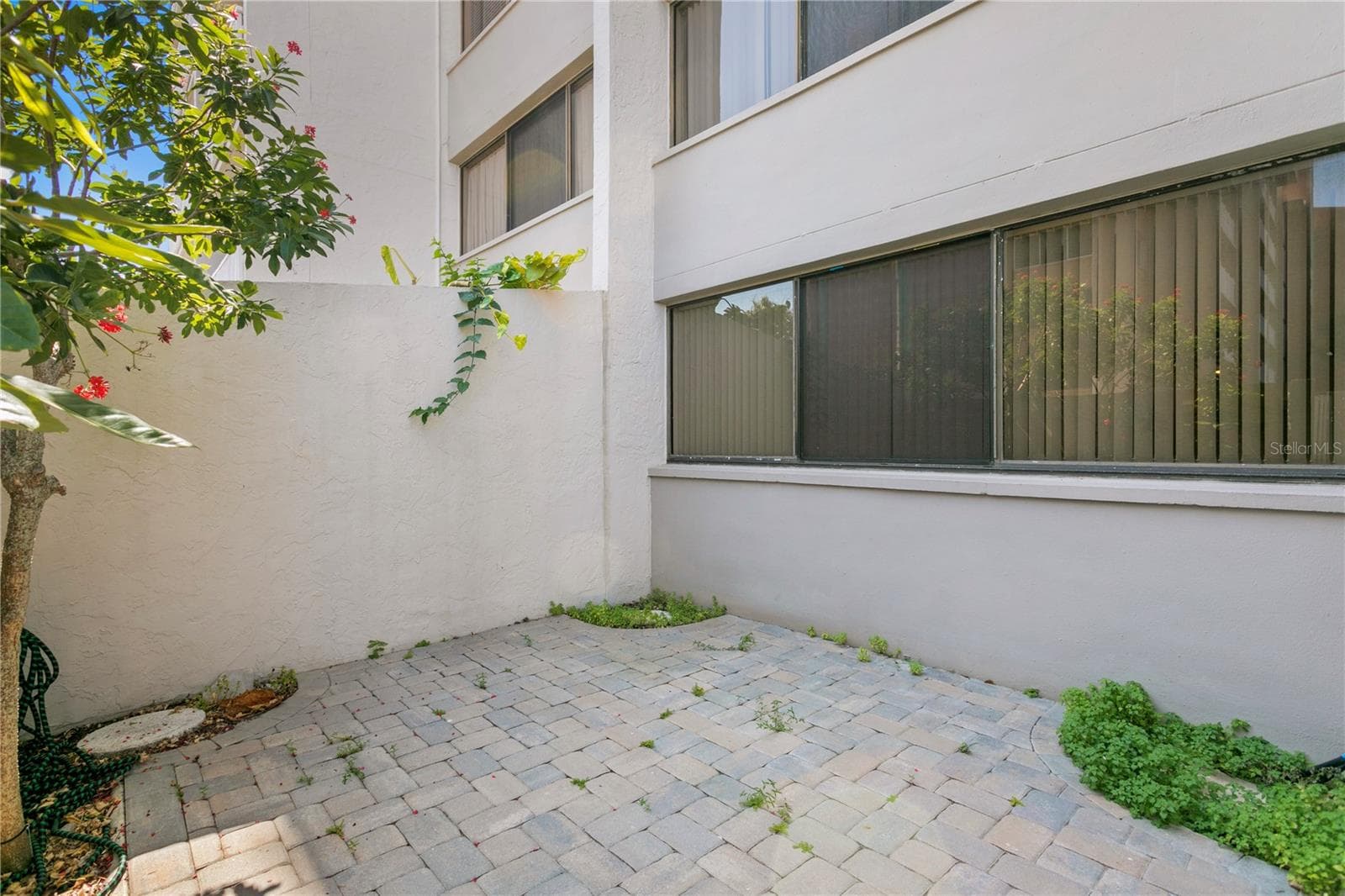 Condominium at 450 TREASURE ISLAND CSWY #104, TREASURE ISLAND, photo 26 of 36