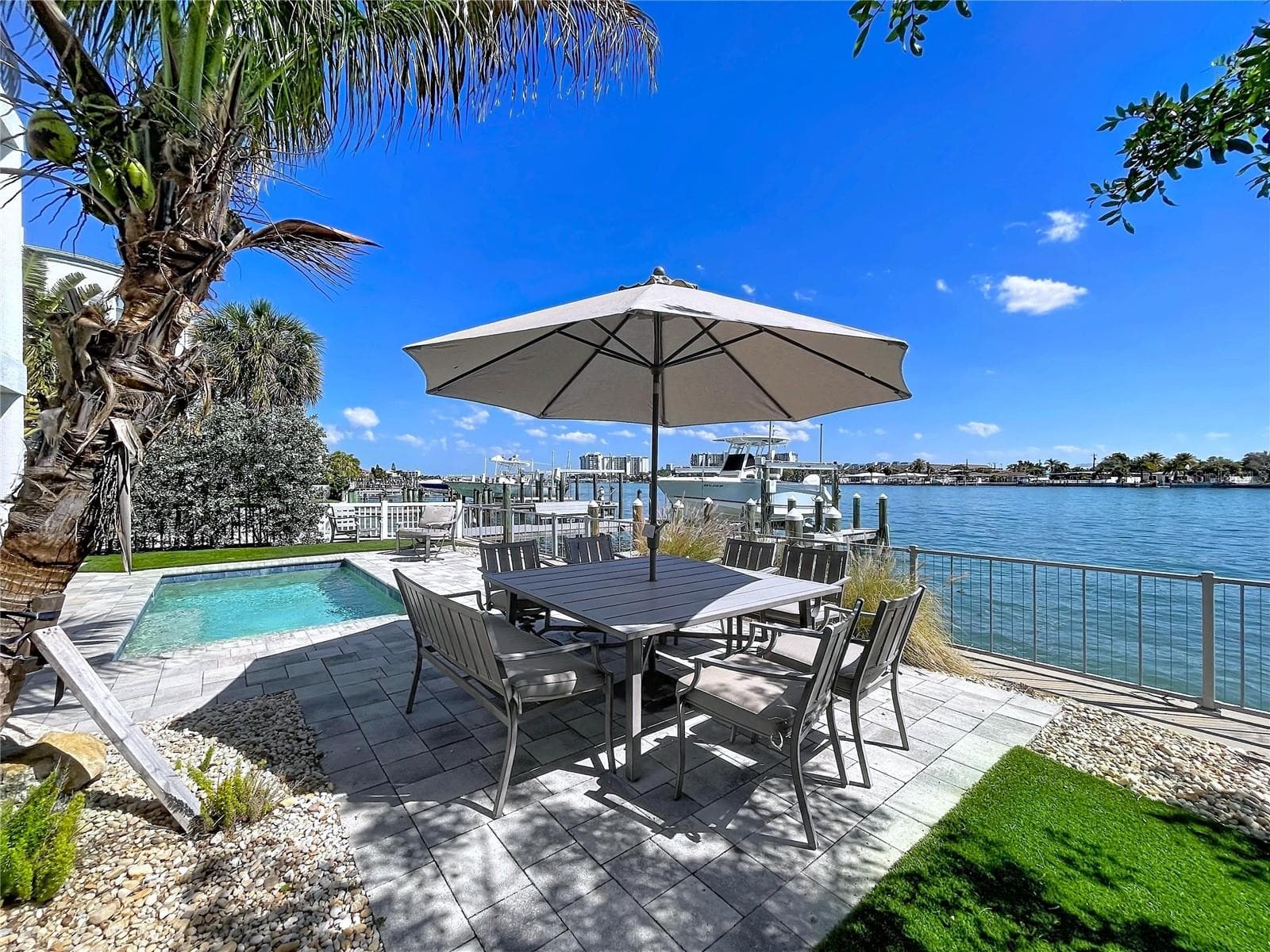 Single Family Residence at 306 BAY PLZ, TREASURE ISLAND, photo 60 of 75