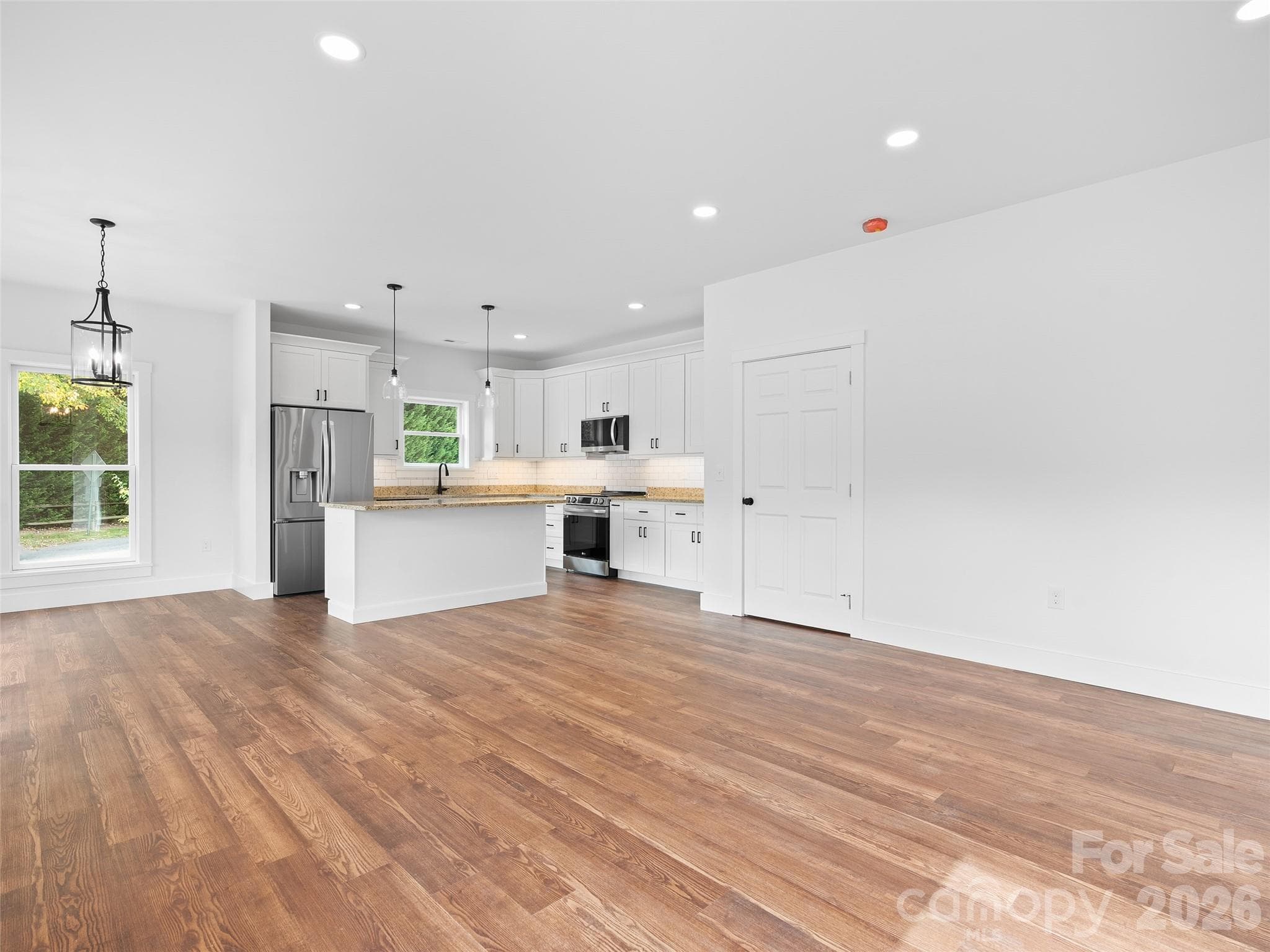 Townhouse at Waynesville, photo 6 of 35