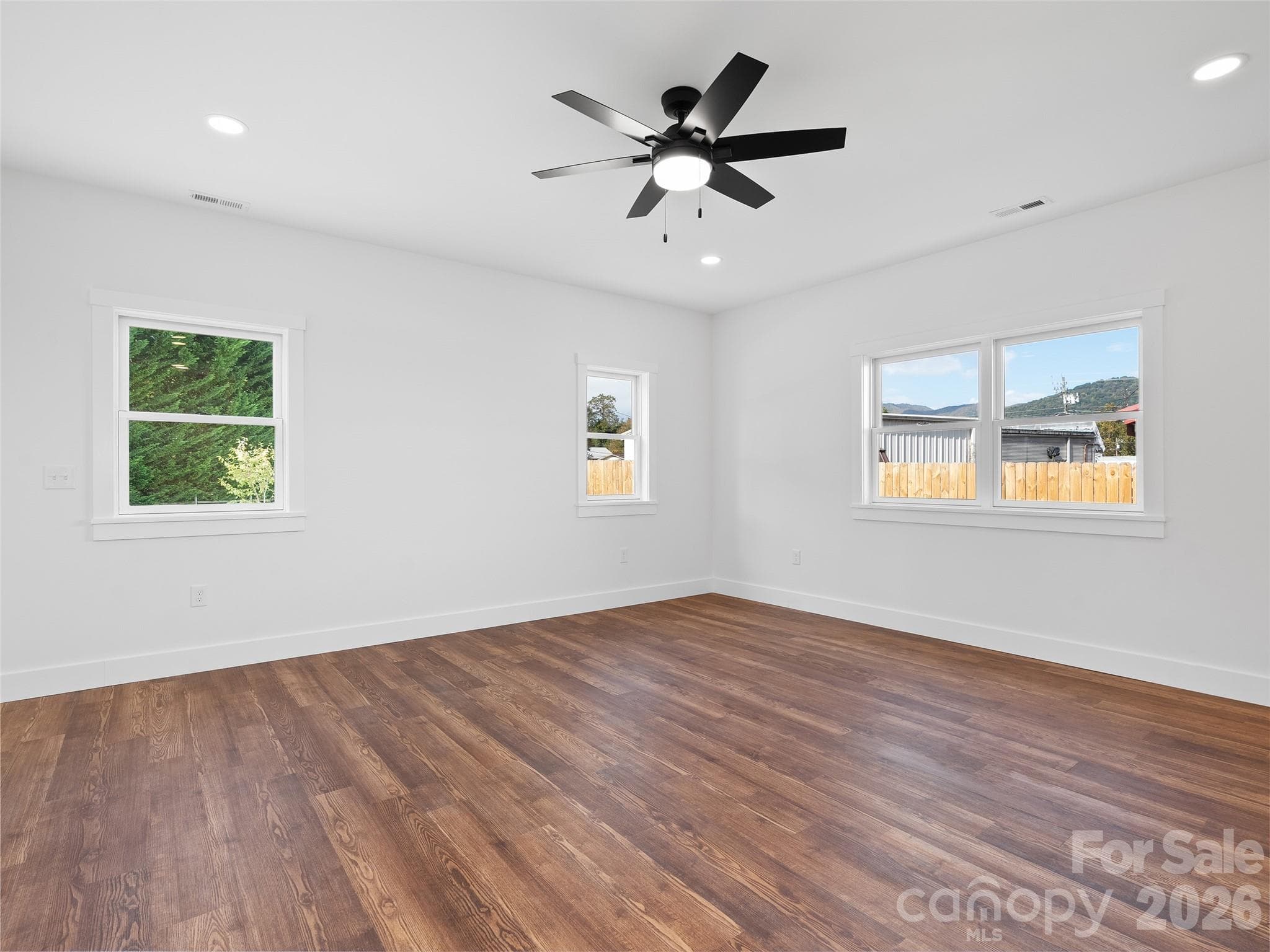 Townhouse at Waynesville, photo 14 of 35