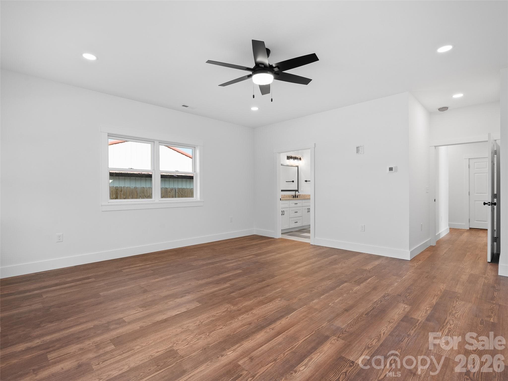 Townhouse at Waynesville, photo 15 of 35