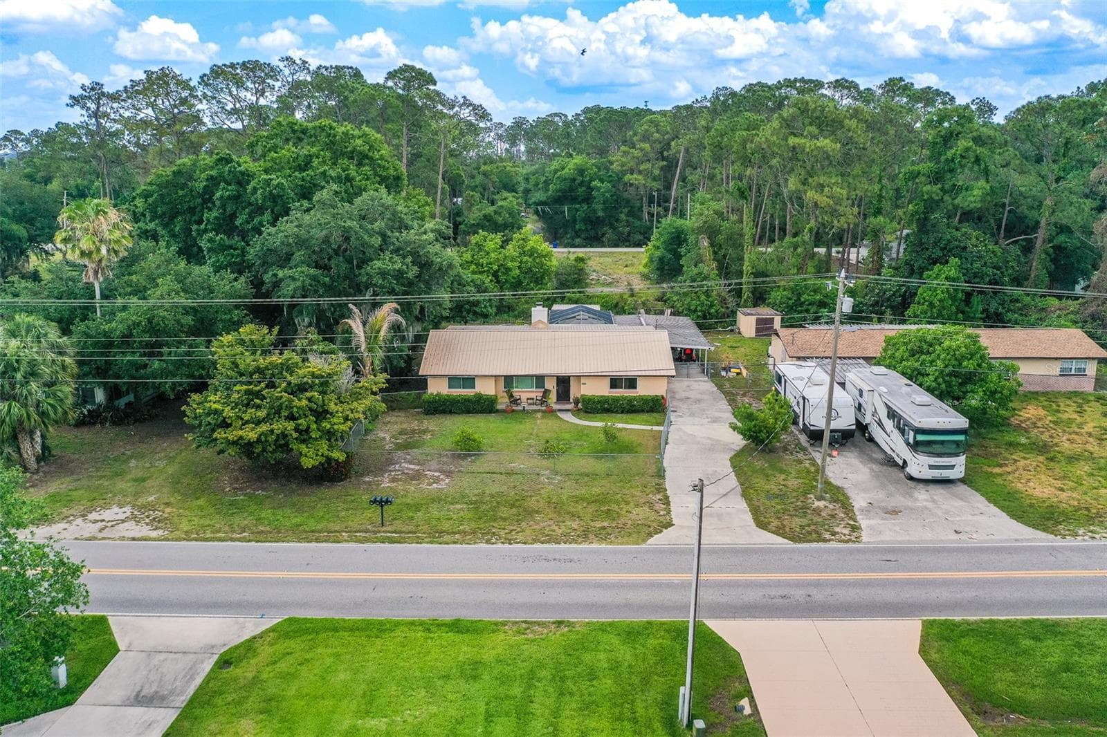 Single Family Residence at 305 CLOVERLEAF RD, LAKE PLACID, photo 43 of 47