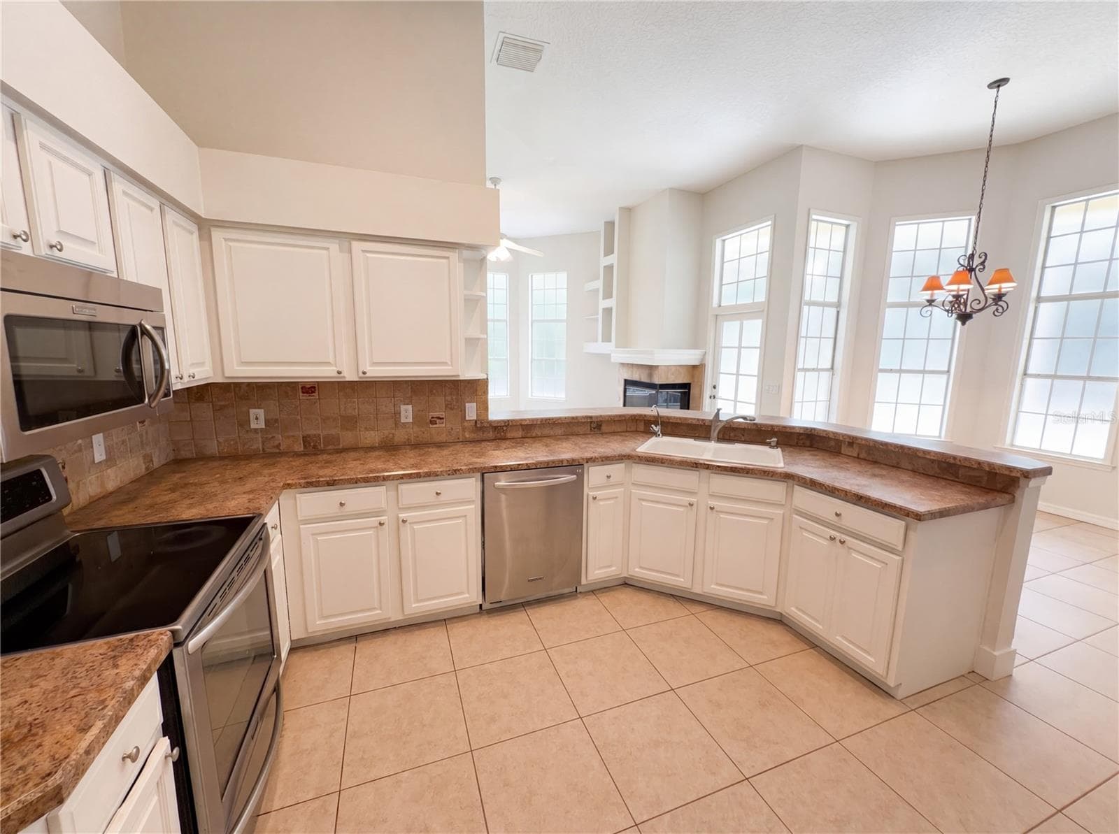 Single Family Residence at 680 MACGLENROSS DR, OVIEDO, photo 6 of 28