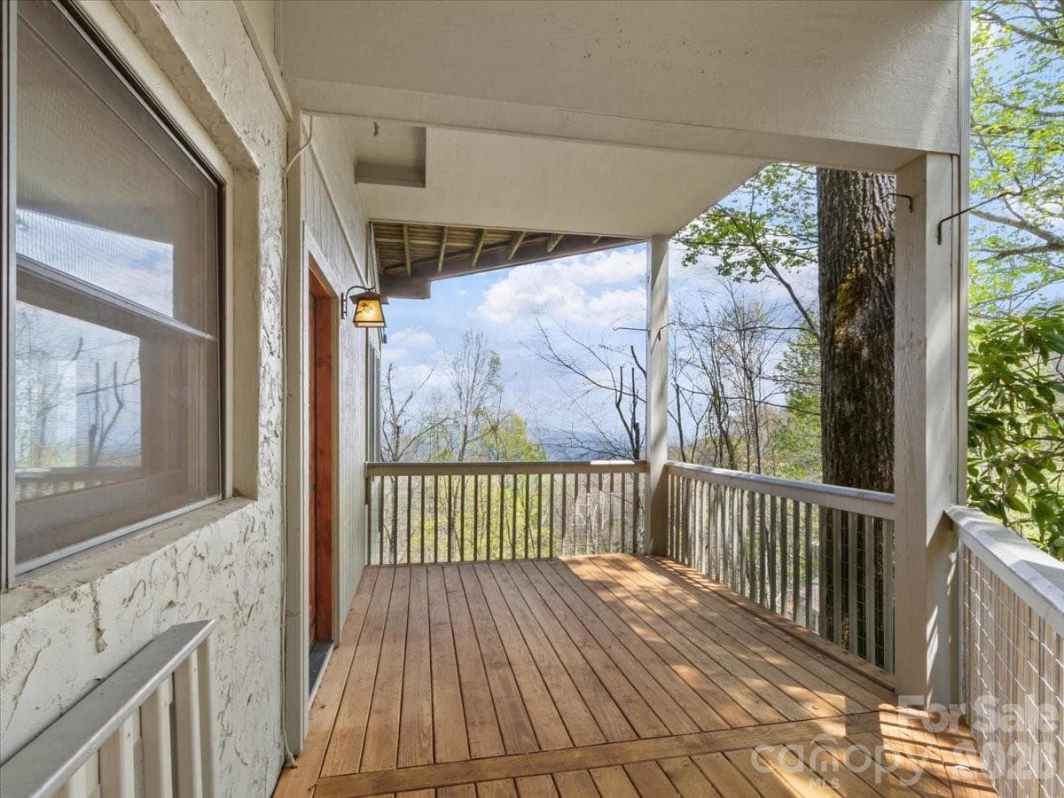 Covered deck - 49 Slickrock Ridge Way S, Burnsville