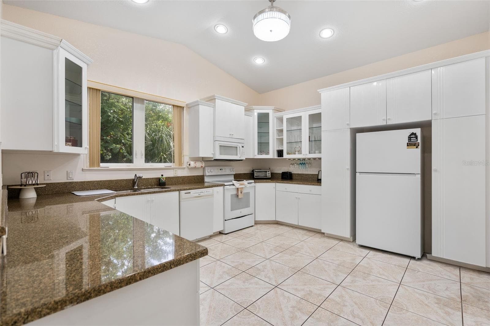 Single Family Residence at 333 ORDUNA DR, NORTH PORT, photo 12 of 45