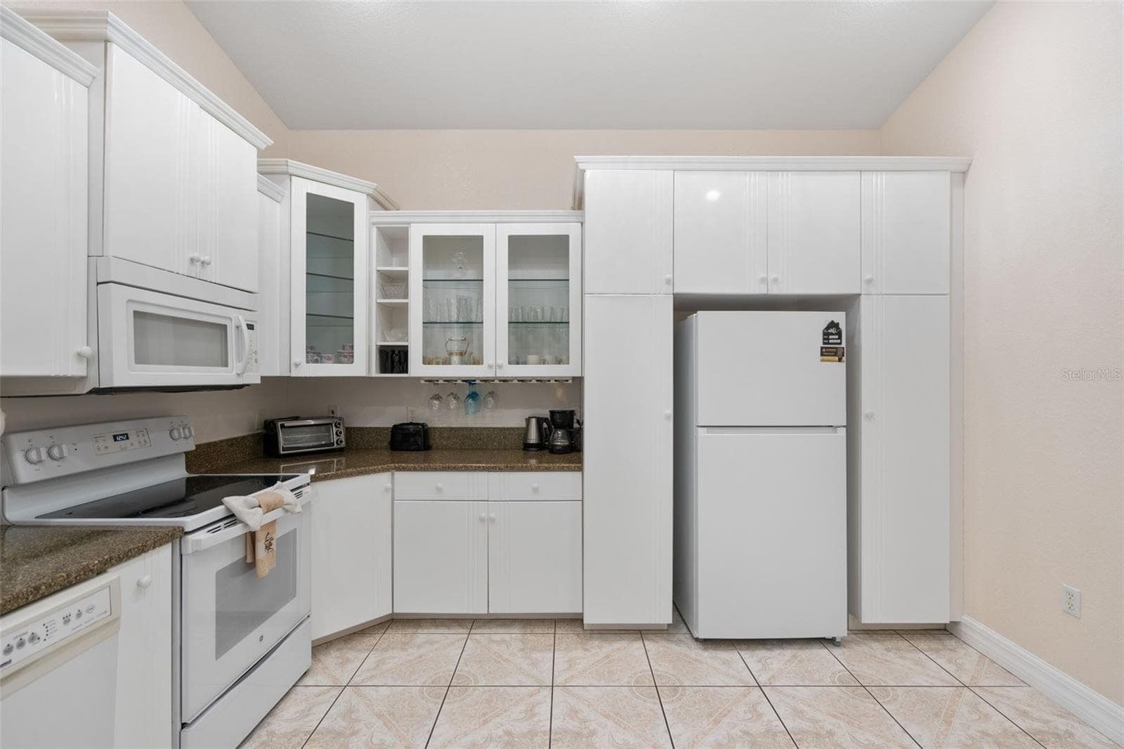 Single Family Residence at 333 ORDUNA DR, NORTH PORT, photo 16 of 45