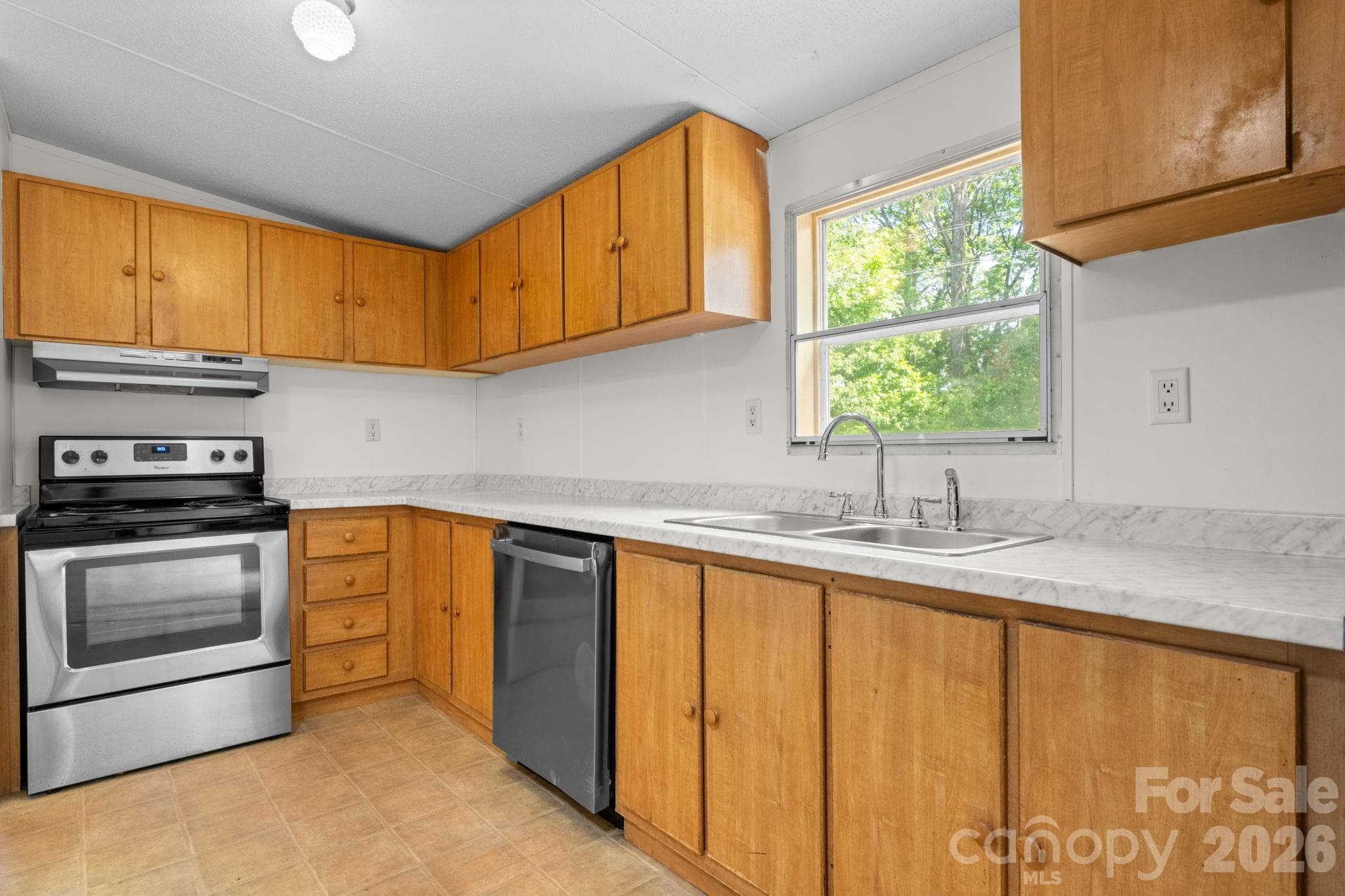 Single Family Residence at Morganton, photo 8 of 31